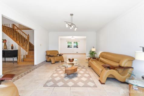 43 Scarlet Drive Sayreville NJ 08859