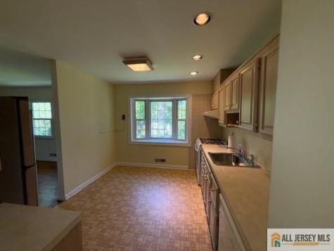 6 Greenbrae Court East Brunswick NJ 08816