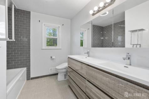 431 Brentwood Drive Piscataway NJ 08854