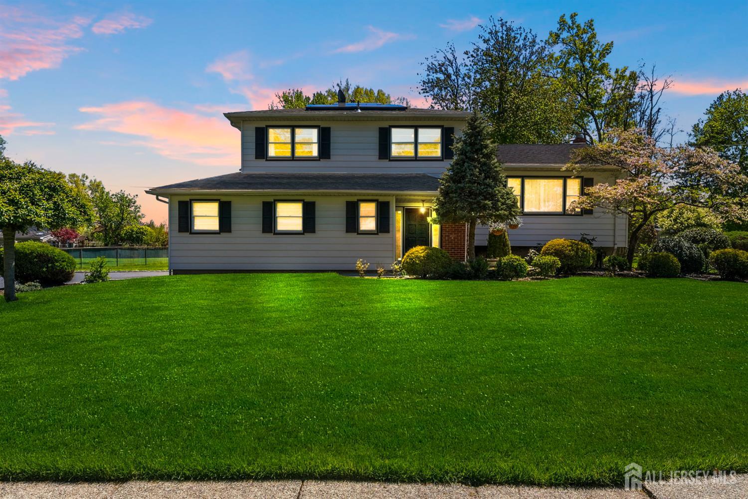 34 Ventnor Drive Edison NJ 08820