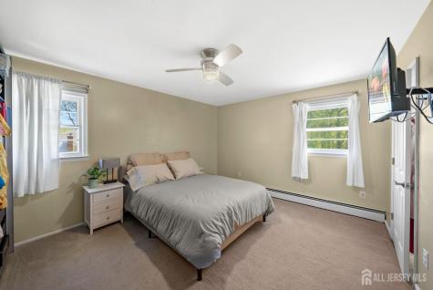 34 Ventnor Drive Edison NJ 08820