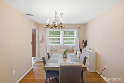 34 Ventnor Drive Edison NJ 08820