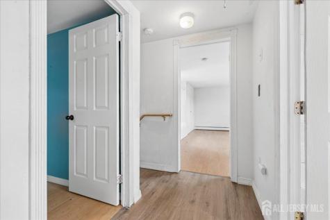 37 Hensler Lane Sayreville NJ 08872