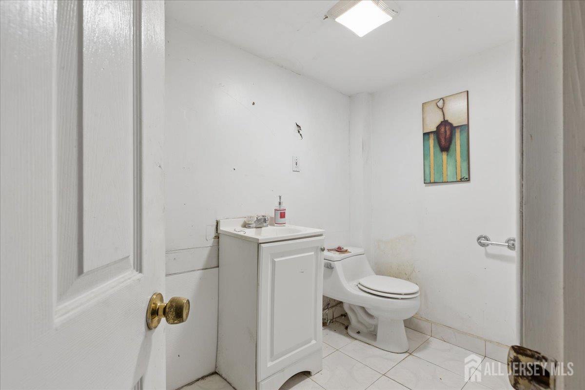 37 Hensler Lane Sayreville NJ 08872
