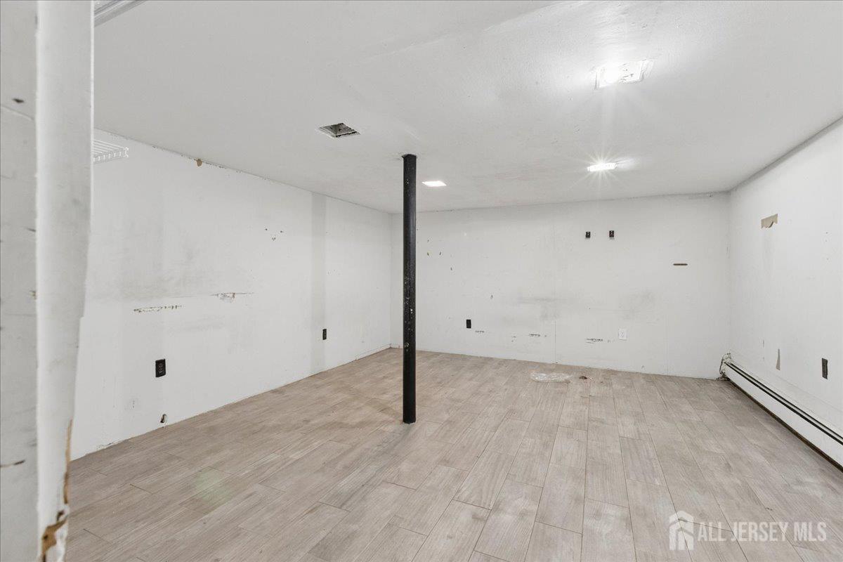 37 Hensler Lane Sayreville NJ 08872