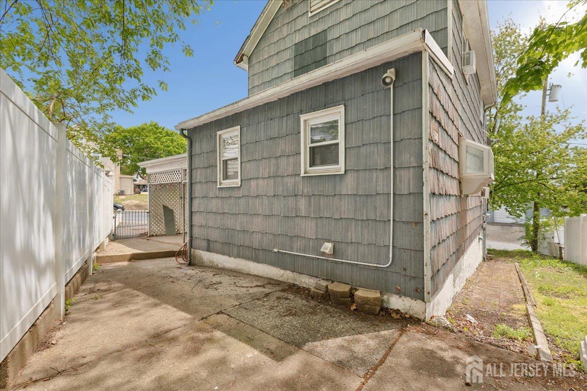 37 Hensler Lane Sayreville NJ 08872