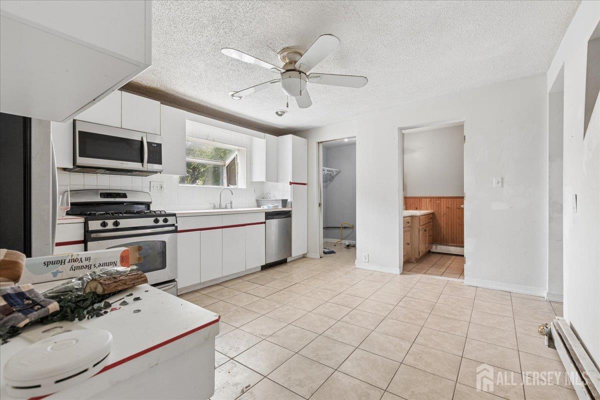 37 Hensler Lane Sayreville NJ 08872