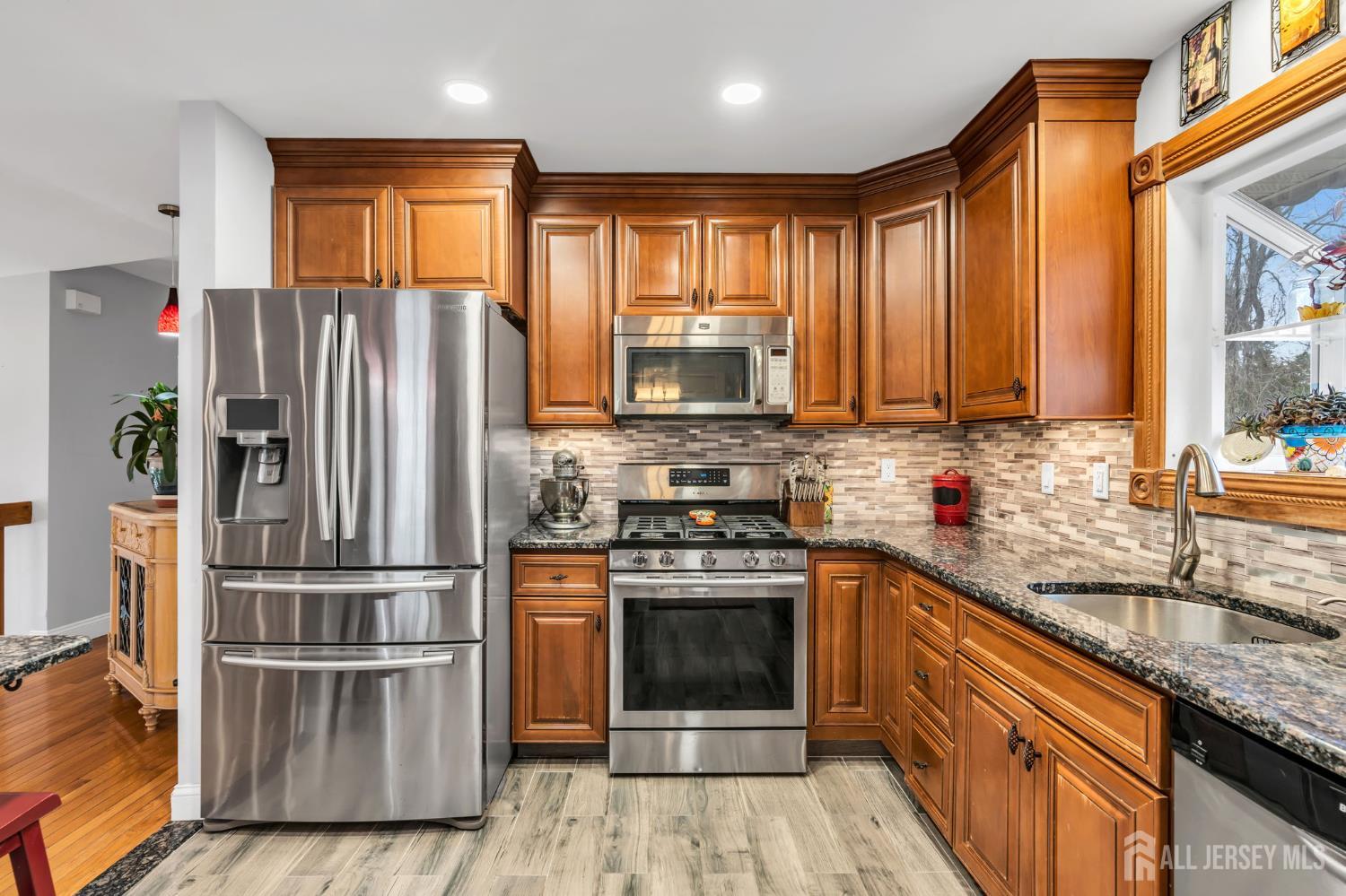 17 Heritage Drive Howell NJ 07731