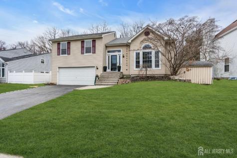 17 Heritage Drive Howell NJ 07731