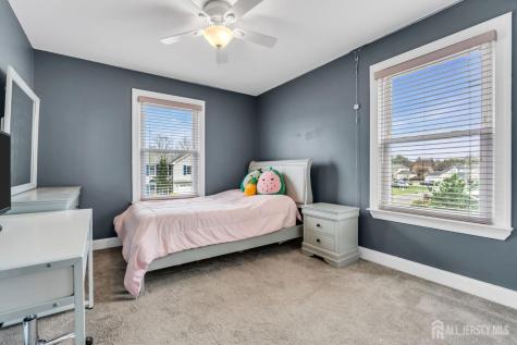 17 Heritage Drive Howell NJ 07731