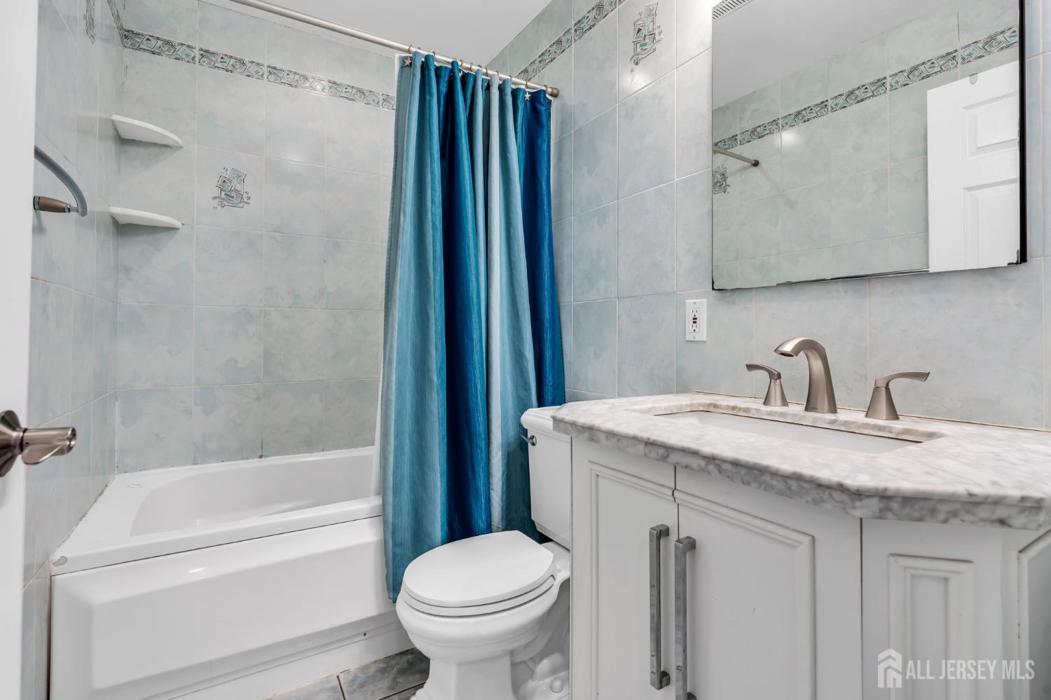 17 Heritage Drive Howell NJ 07731