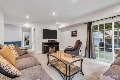 17 Heritage Drive Howell NJ 07731