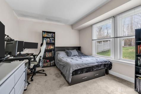 17 Heritage Drive Howell NJ 07731