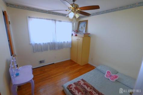 89 Oak Lane Edison NJ 08817