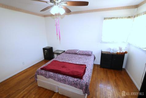 89 Oak Lane Edison NJ 08817