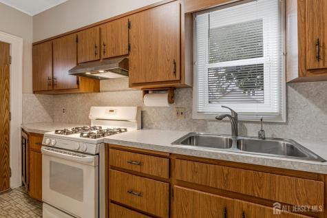 18 Robinson Street New Brunswick NJ 08901