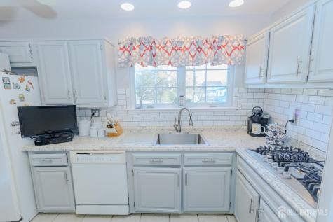 286 Harris Avenue Middlesex NJ 08846