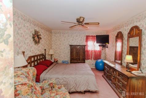 286 Harris Avenue Middlesex NJ 08846