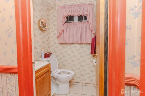 286 Harris Avenue Middlesex NJ 08846
