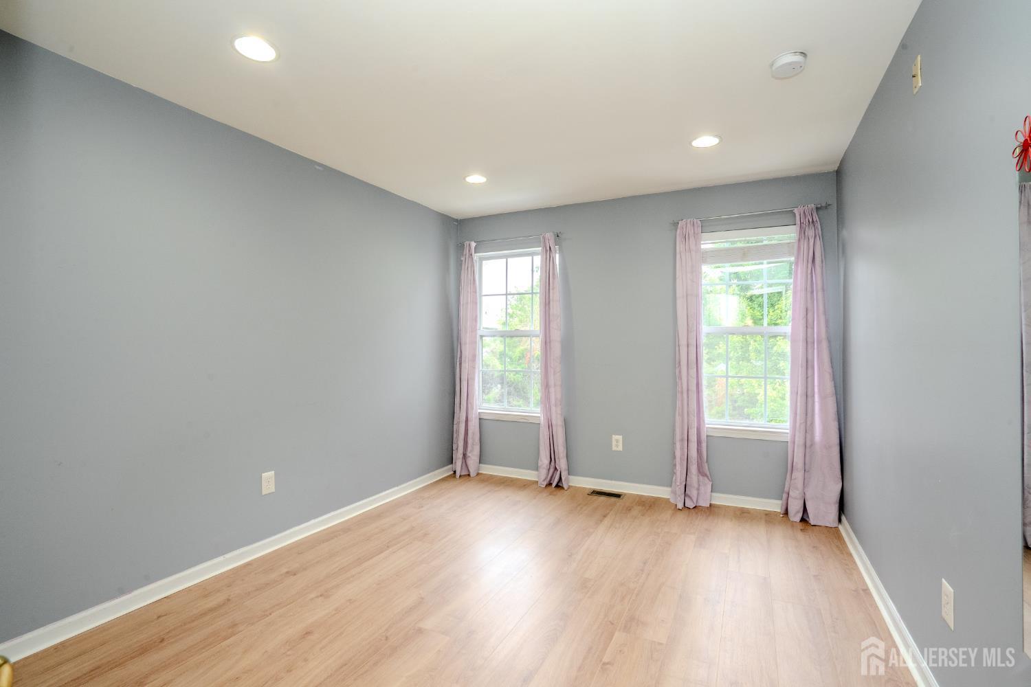 1604 Yarrow Circle South Brunswick NJ 08810