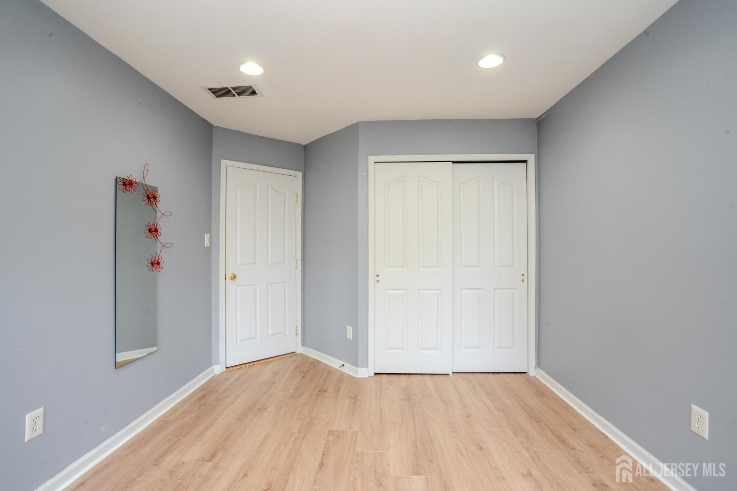 1604 Yarrow Circle South Brunswick NJ 08810
