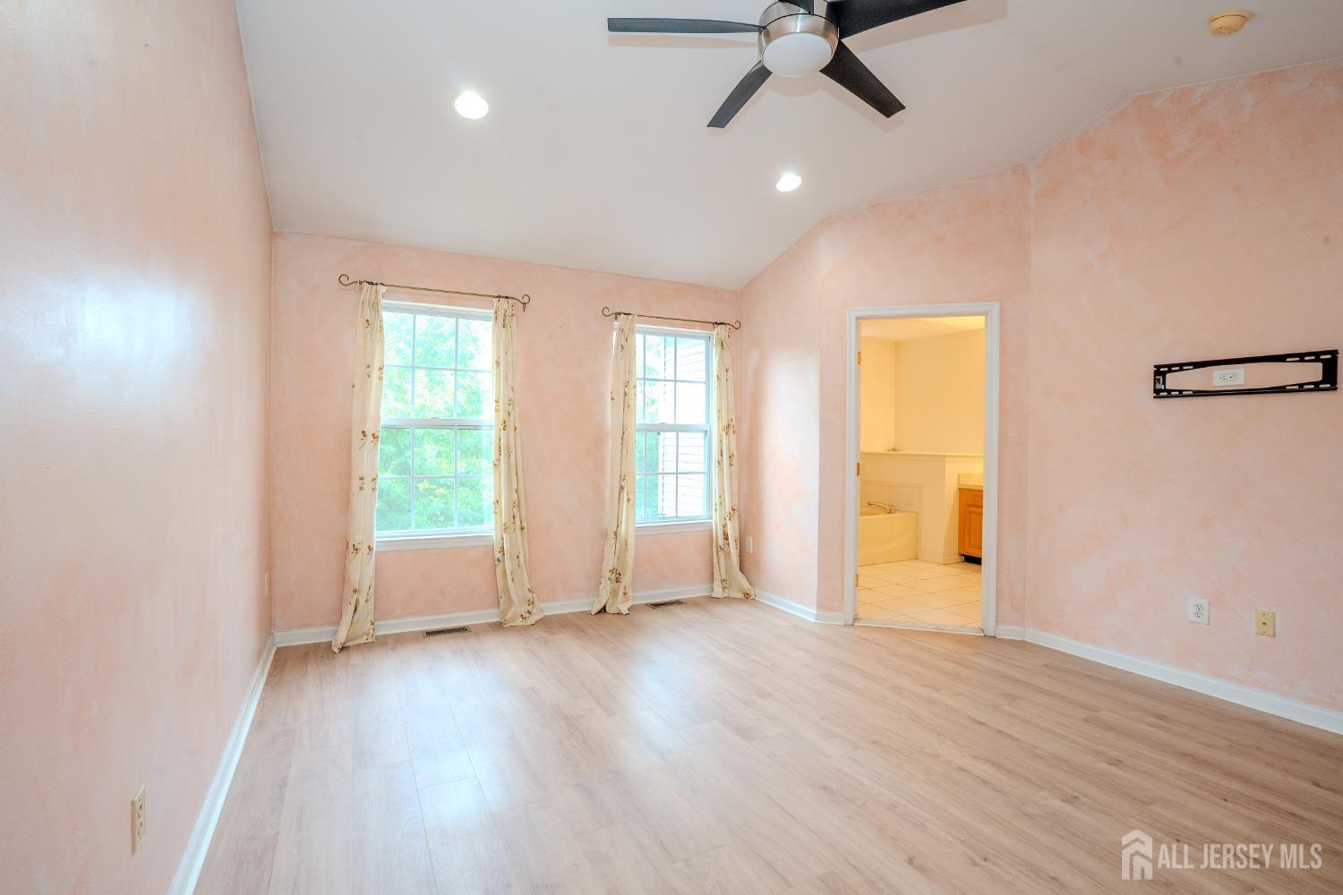 1604 Yarrow Circle South Brunswick NJ 08810