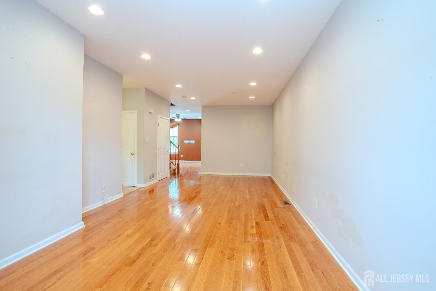 1604 Yarrow Circle South Brunswick NJ 08810