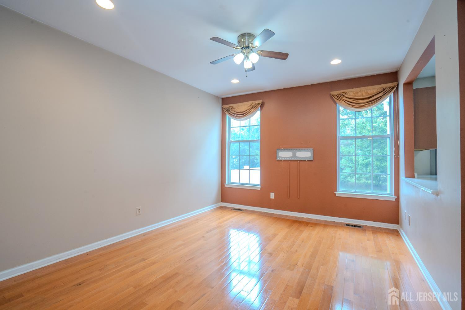 1604 Yarrow Circle South Brunswick NJ 08810