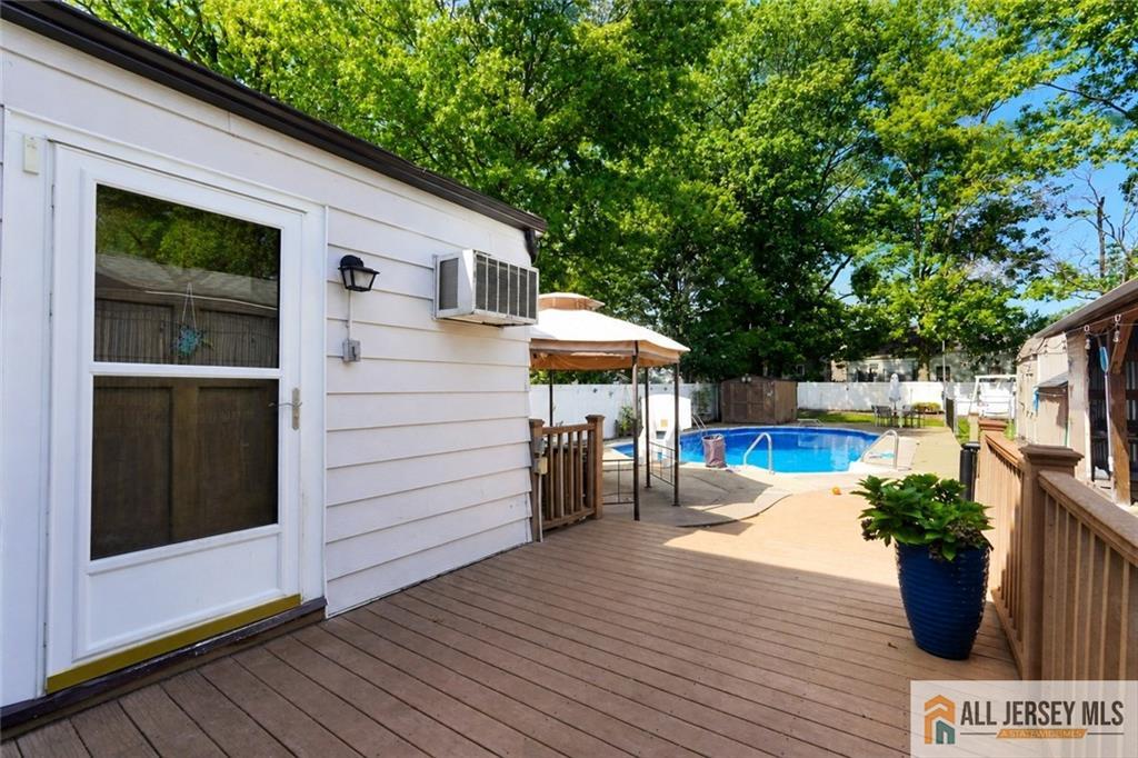 485 E Woodbridge Avenue Avenel NJ 07001