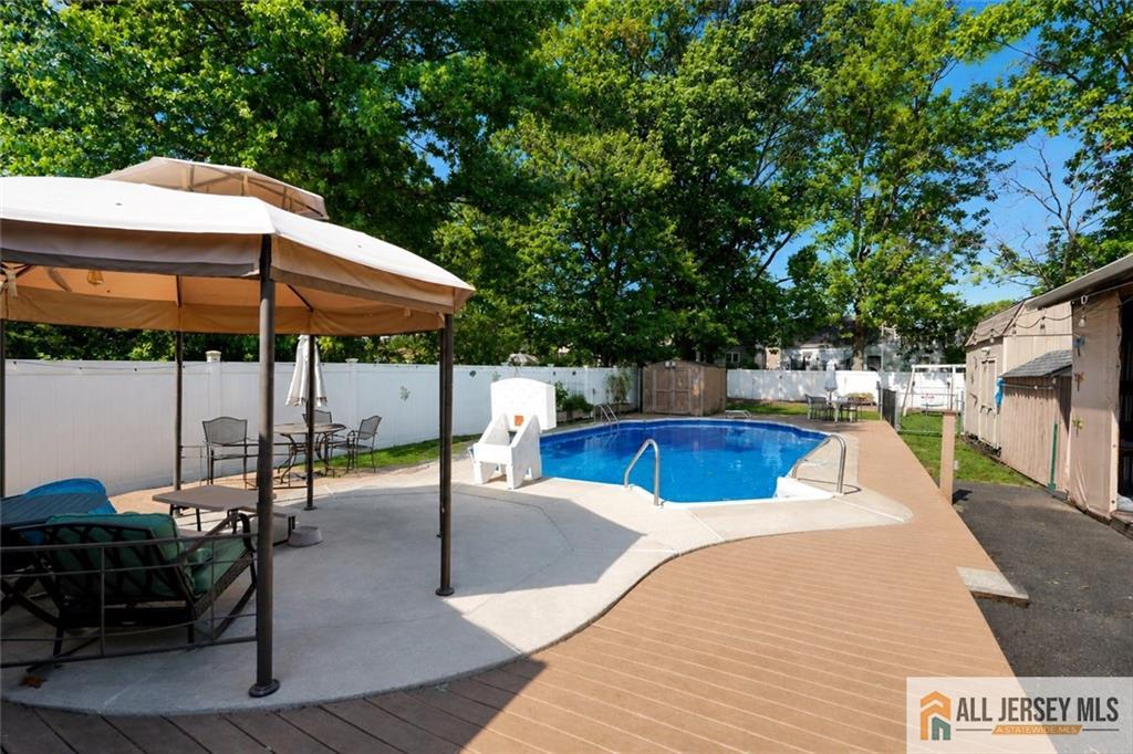 485 E Woodbridge Avenue Avenel NJ 07001