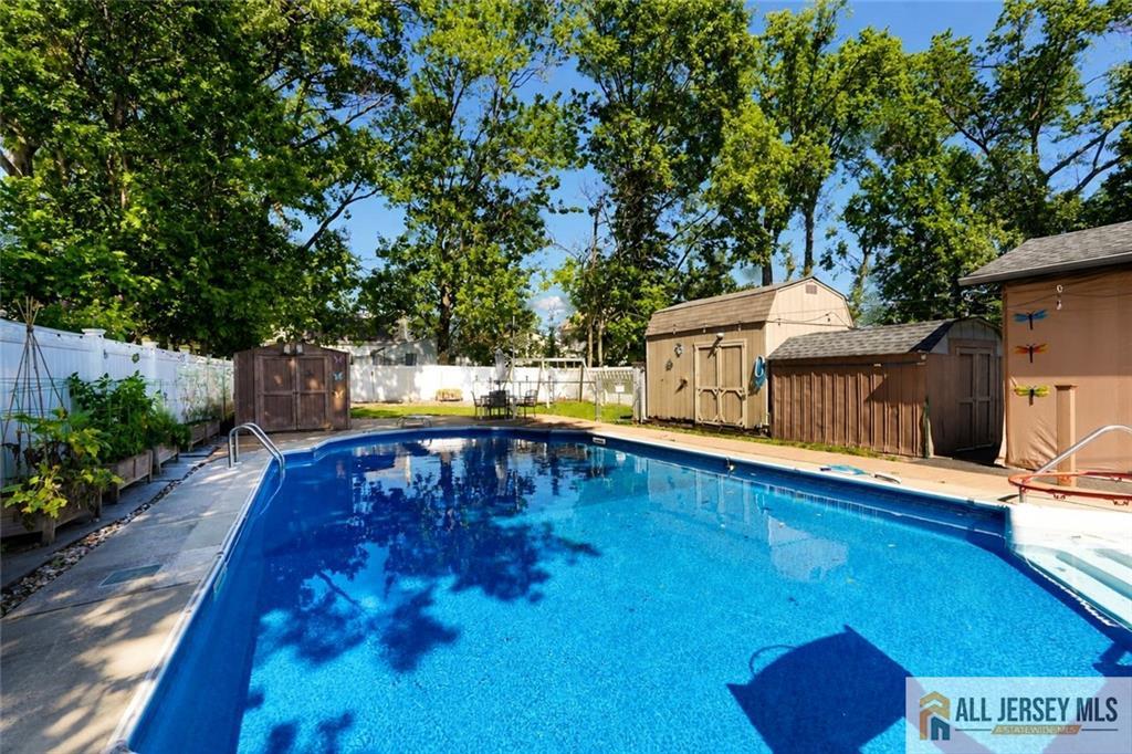485 E Woodbridge Avenue Avenel NJ 07001