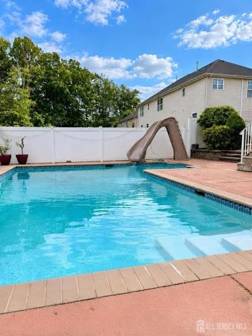 10 Sasha Court Old Bridge NJ 07747