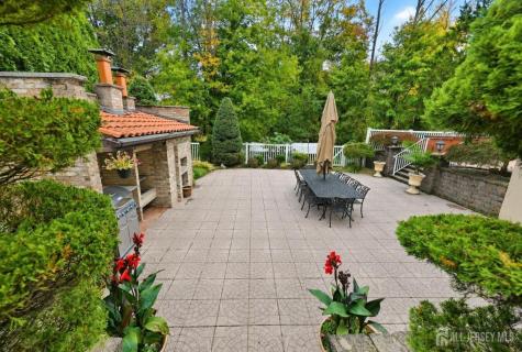 10 Sasha Court Old Bridge NJ 07747