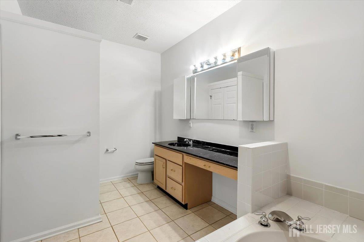 66 Harwood Road Monroe NJ 08831