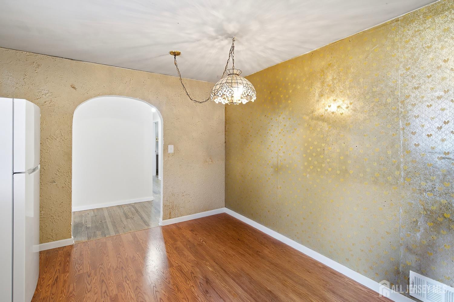 171 Princeton Road Parlin NJ 08859