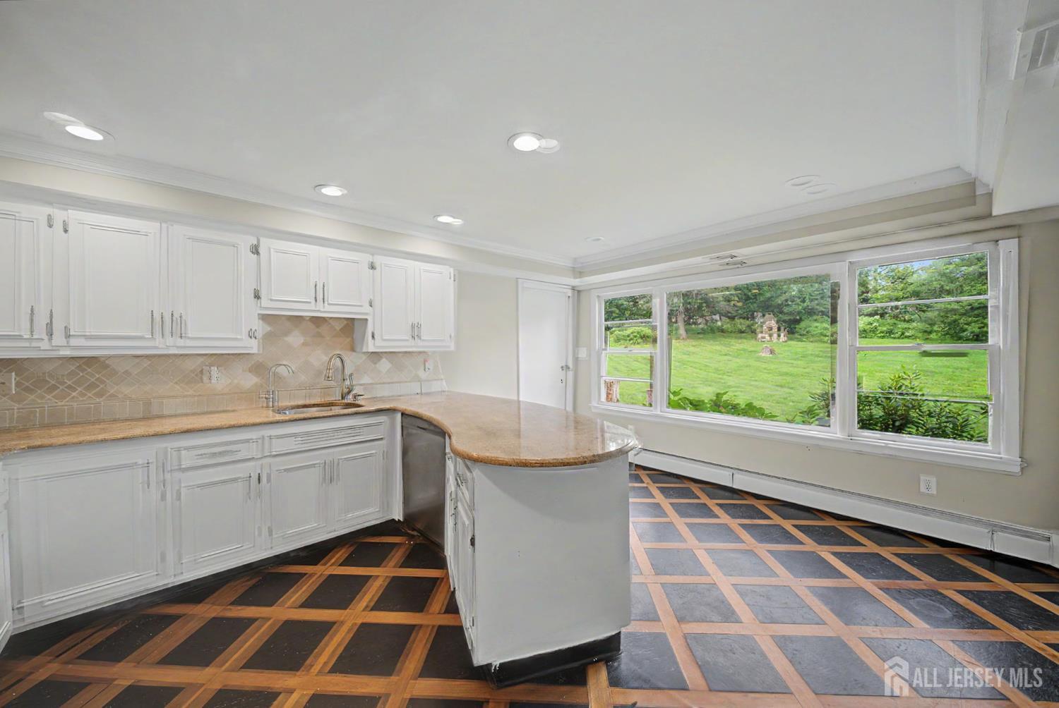 396 New Dover Road Colonia NJ 07067