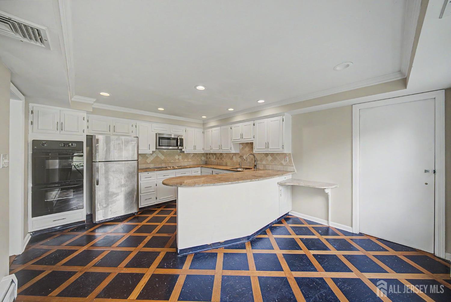 396 New Dover Road Colonia NJ 07067