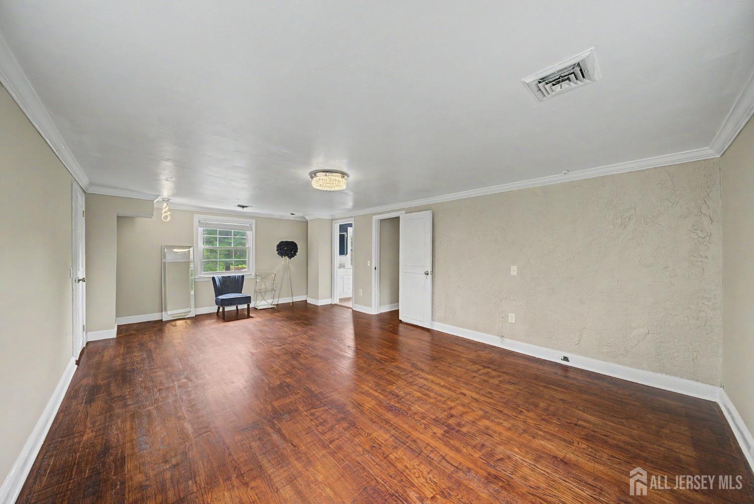 396 New Dover Road Colonia NJ 07067