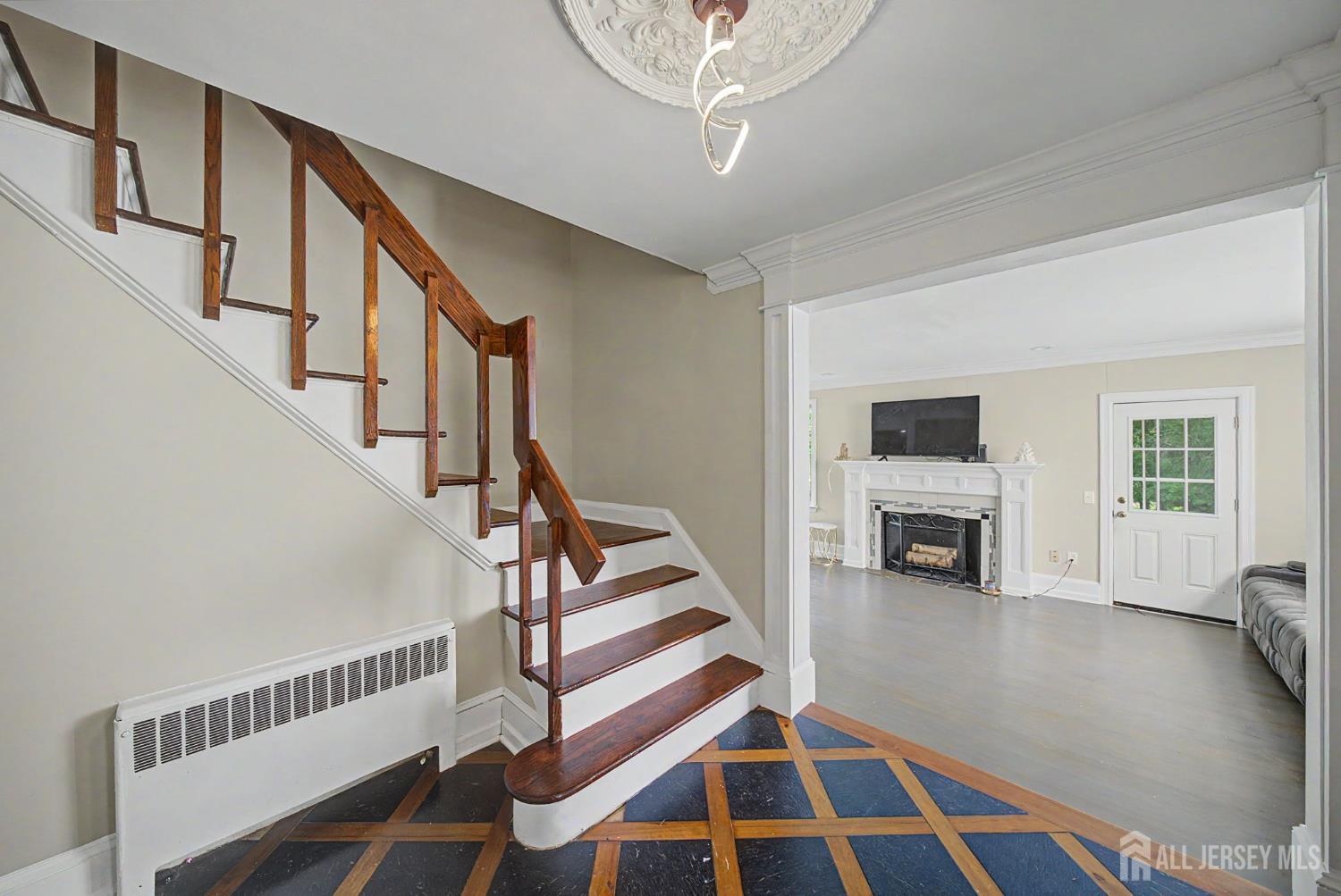 396 New Dover Road Colonia NJ 07067