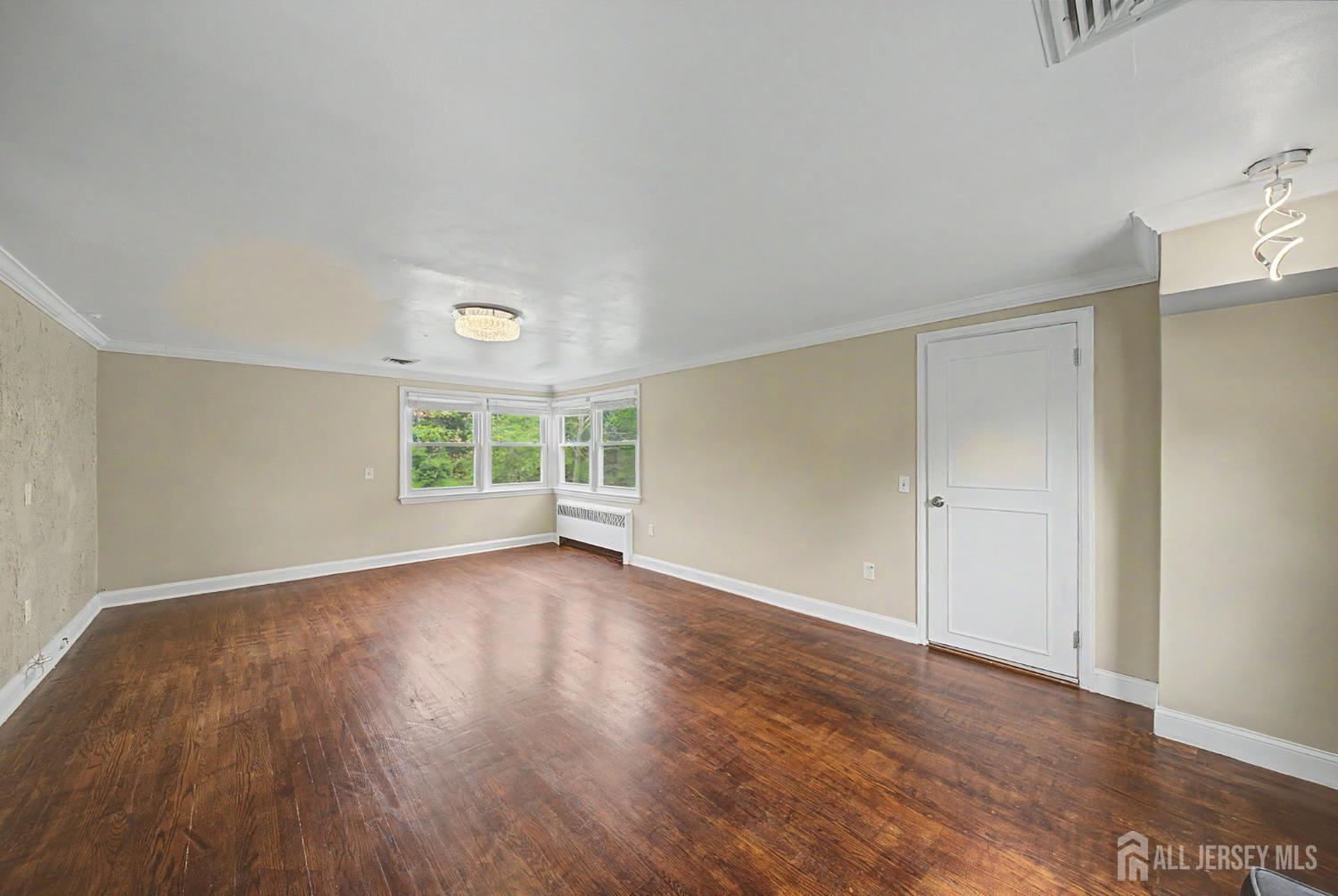 396 New Dover Road Colonia NJ 07067