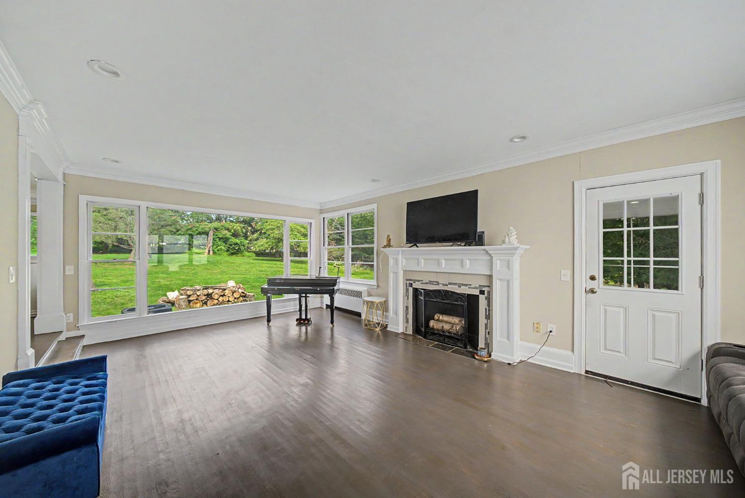 396 New Dover Road Colonia NJ 07067