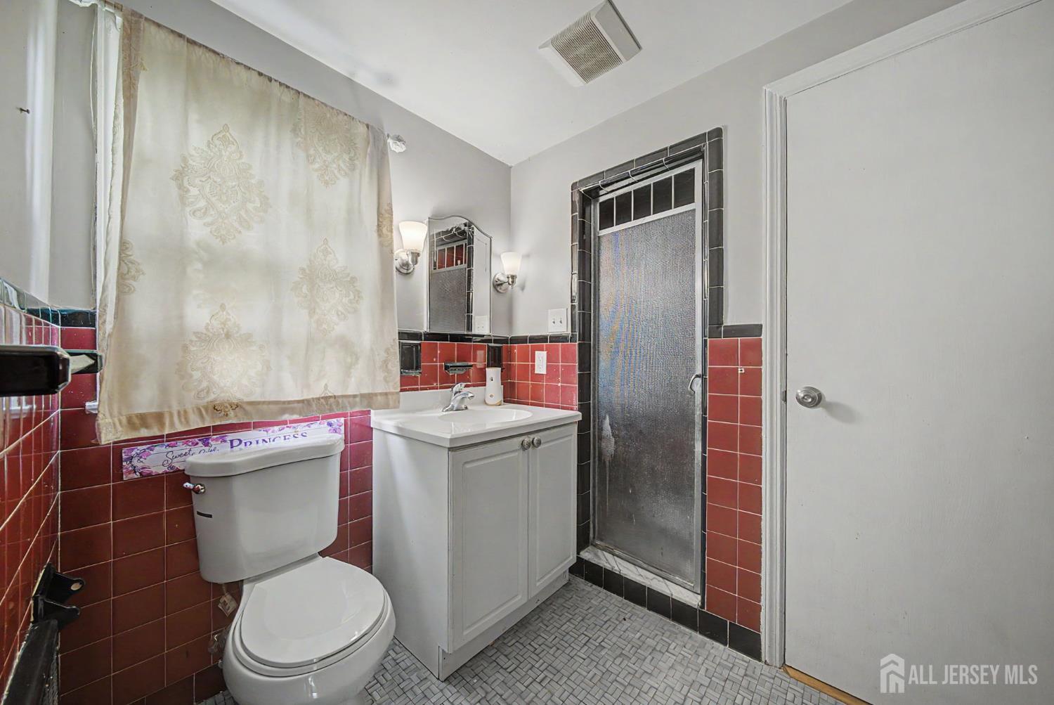 396 New Dover Road Colonia NJ 07067
