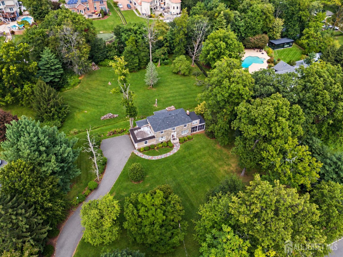 396 New Dover Road Colonia NJ 07067