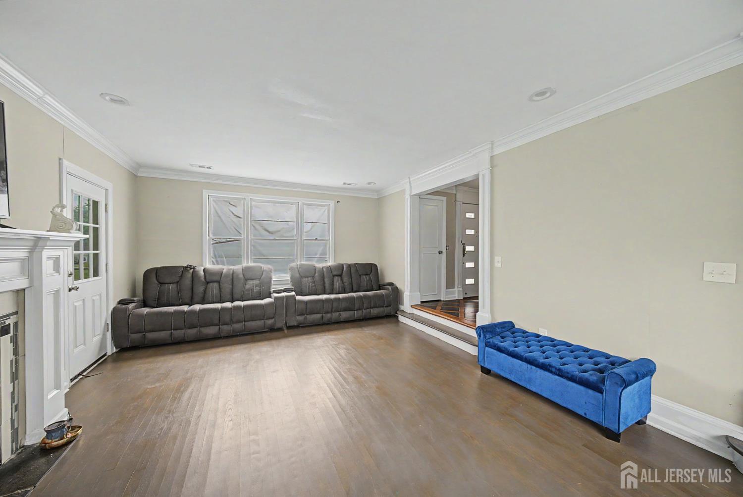 396 New Dover Road Colonia NJ 07067
