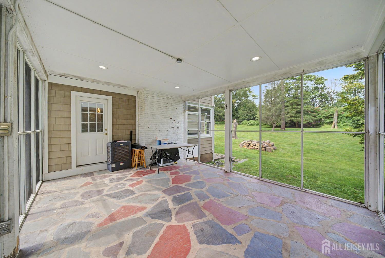 396 New Dover Road Colonia NJ 07067