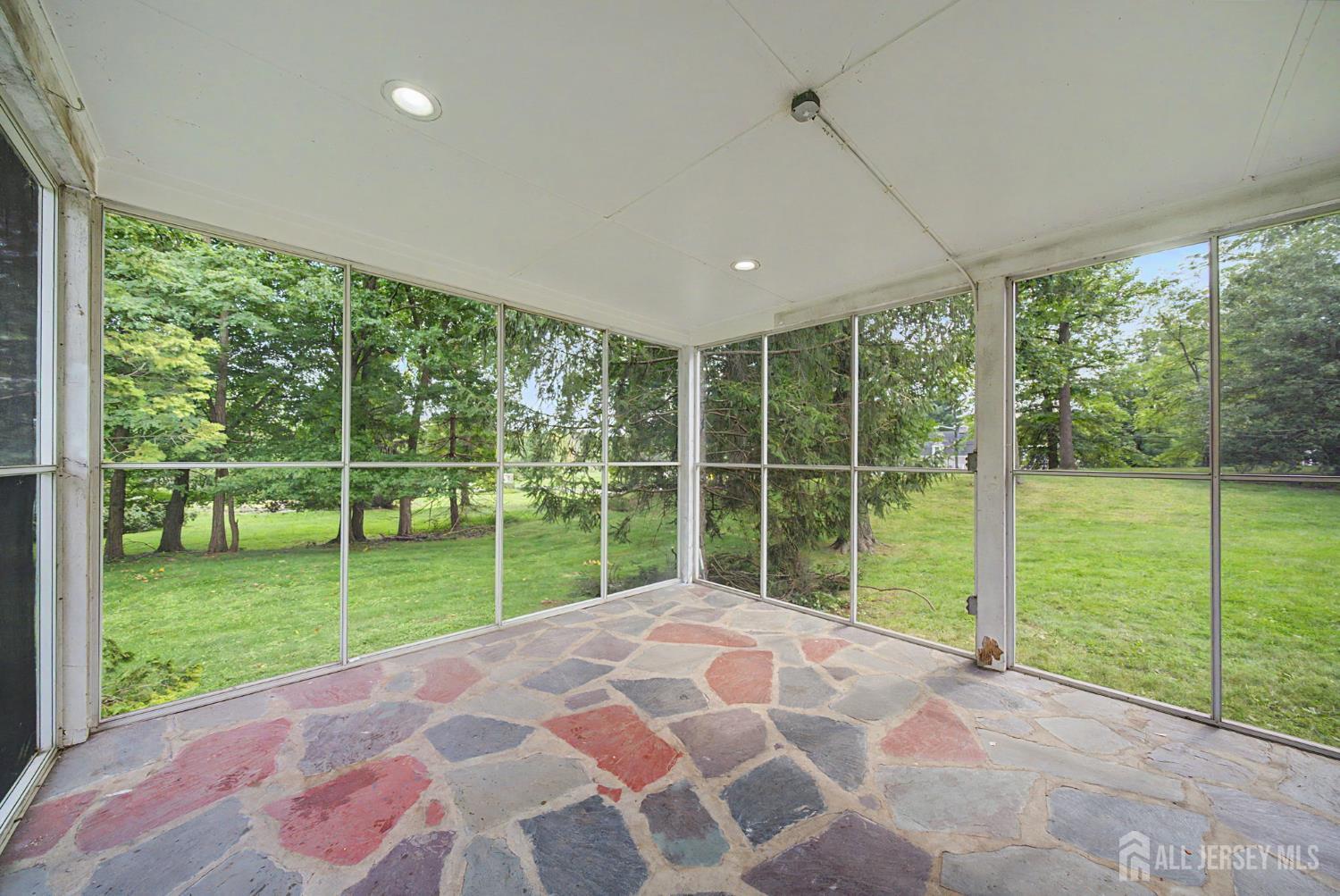 396 New Dover Road Colonia NJ 07067