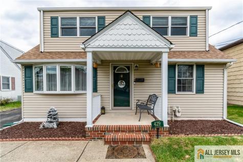 429 Edgeworth Street Middlesex NJ 08846