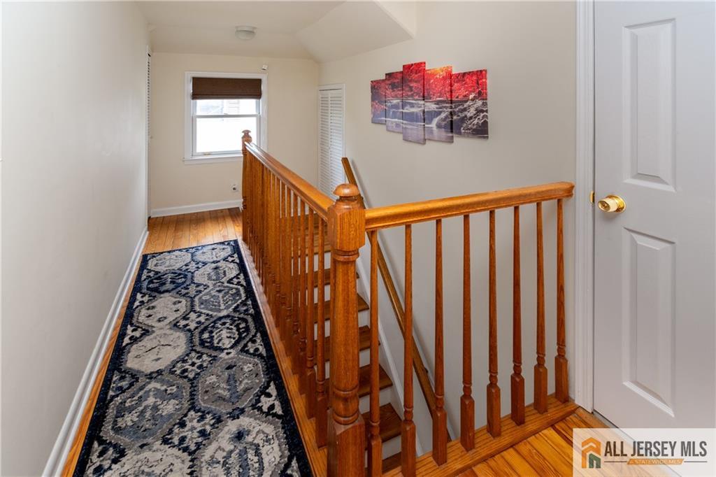 429 Edgeworth Street Middlesex NJ 08846