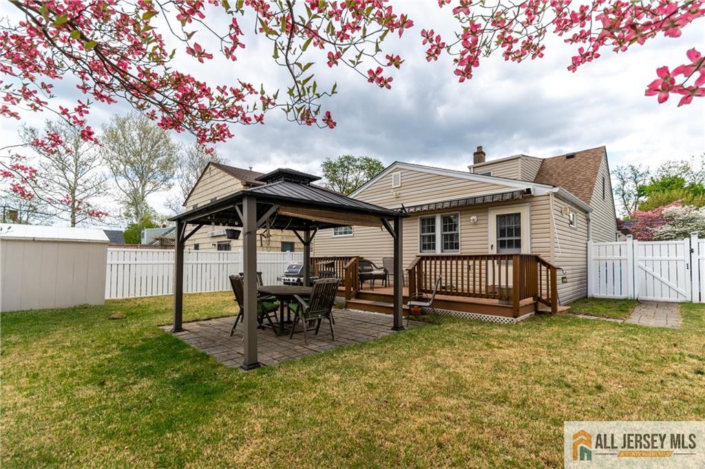 429 Edgeworth Street Middlesex NJ 08846