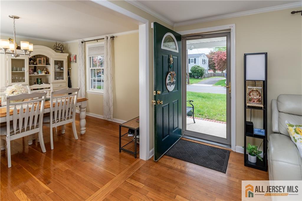 429 Edgeworth Street Middlesex NJ 08846